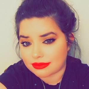 Meet your Posher, Demi